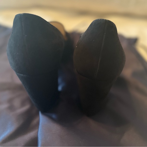 PRADA SUEDE POINTY TOE PUMPS - Picture 9 of 9